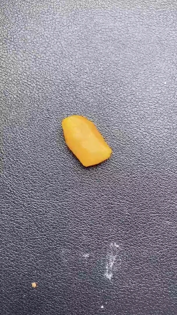 琥珀未镶嵌珠宝奇石1