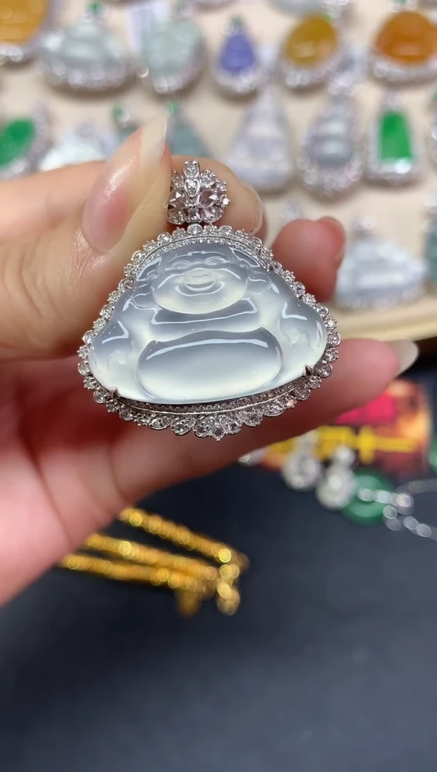 吊坠(不含链)18K金镶嵌翡翠吊坠(不含链)|29800