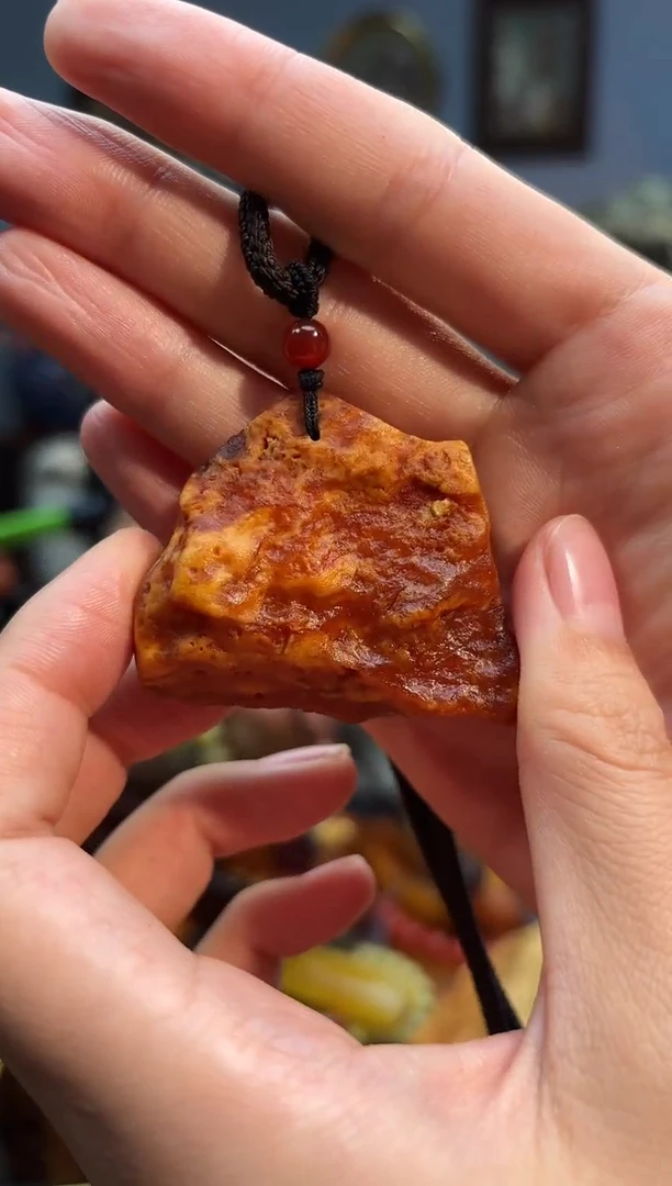 琥珀颈饰未镶嵌吊坠