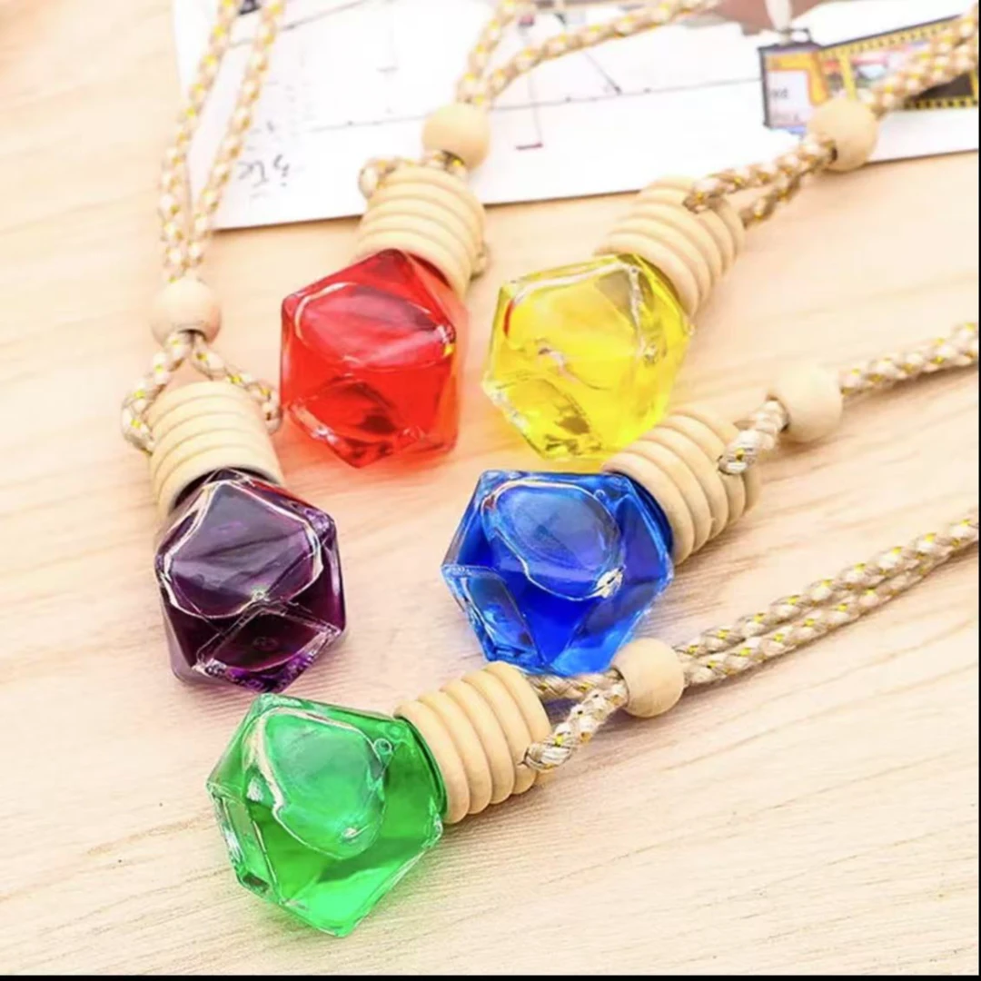 汽车香水挂件车载香薰瓶清香香片家用室内持久留香水淡香精致小巧