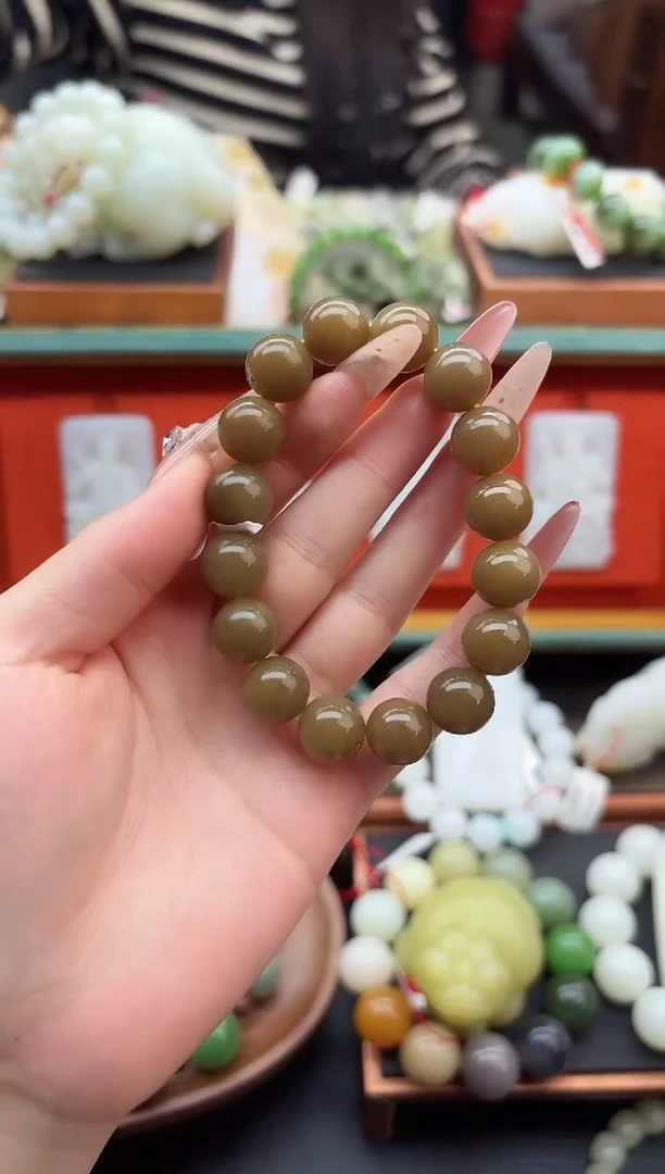 未镶嵌手串和田玉董小姐推荐 多样性发货 拍一发一t12