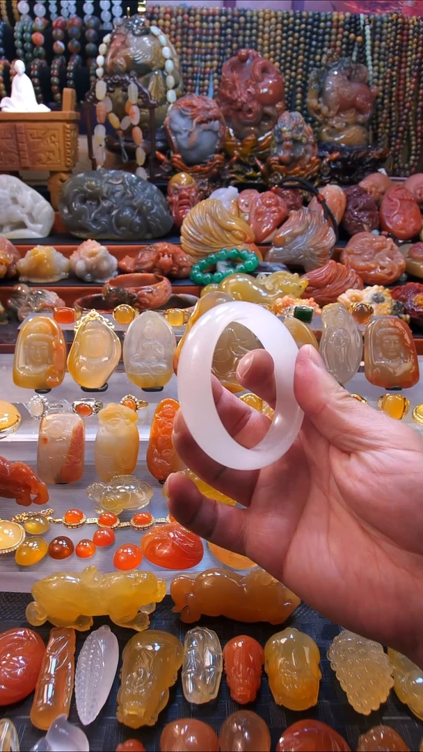 未镶嵌手镯石英岩玉金丝玉手镯白色56.1