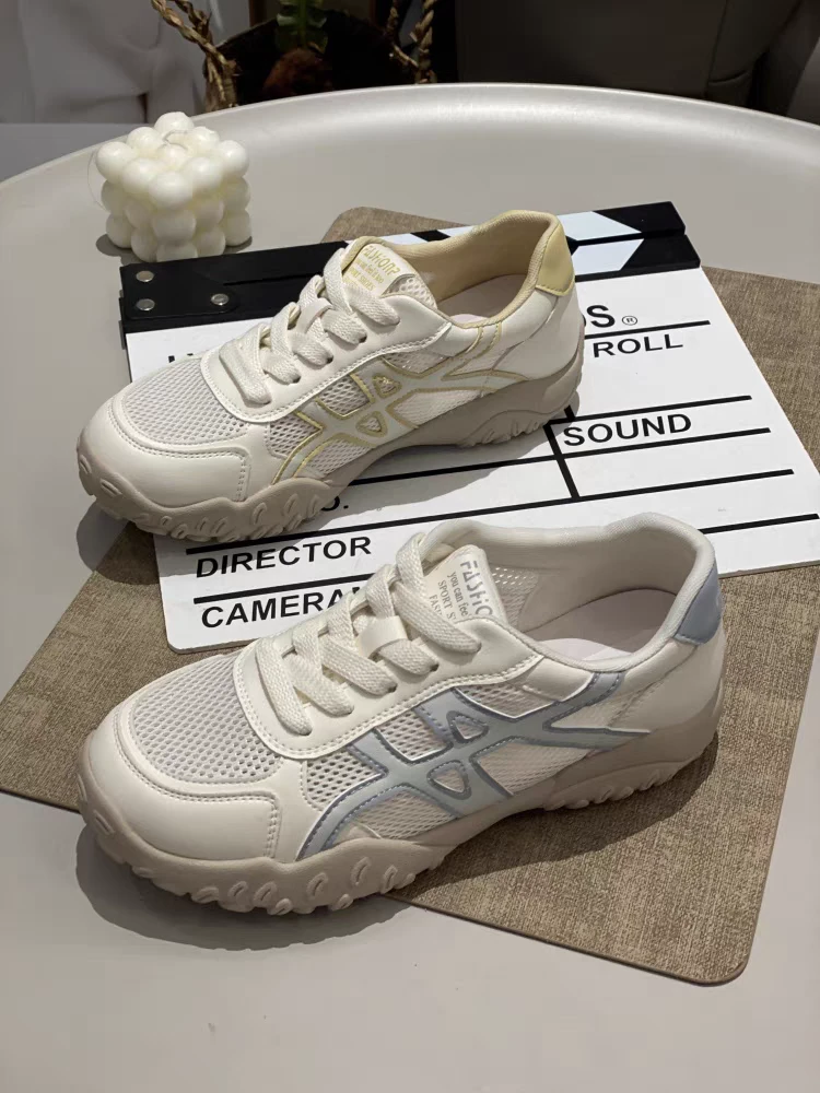 夏季四季通用中跟透气时尚休闲鞋时尚女款时髦小姨风