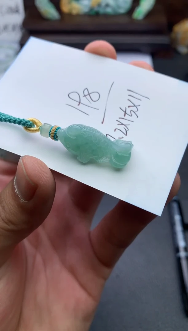 【闪购商品】定制翡翠未镶嵌金鱼
