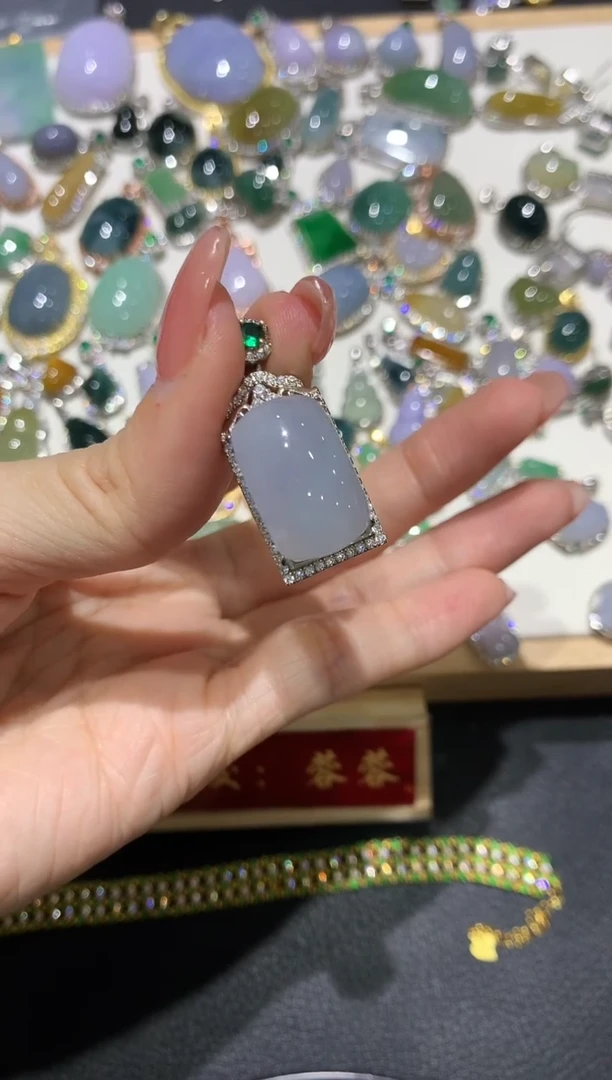【闪购商品】翡翠吊坠(不含链)银S925镶嵌团购75