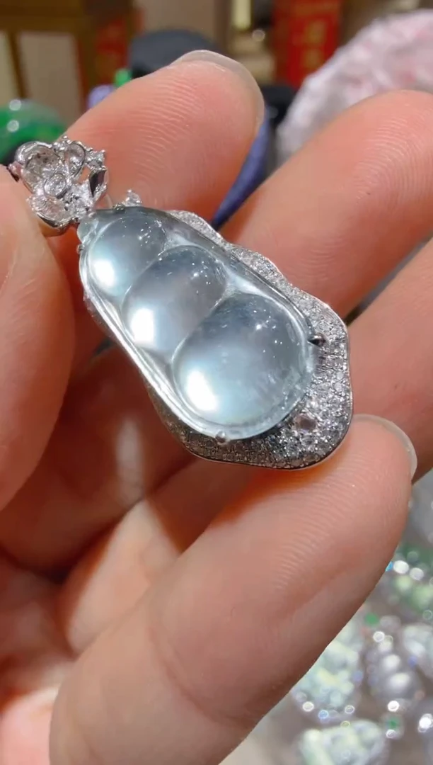 吊坠(不含链)18K金镶嵌翡翠多样性团购发一件