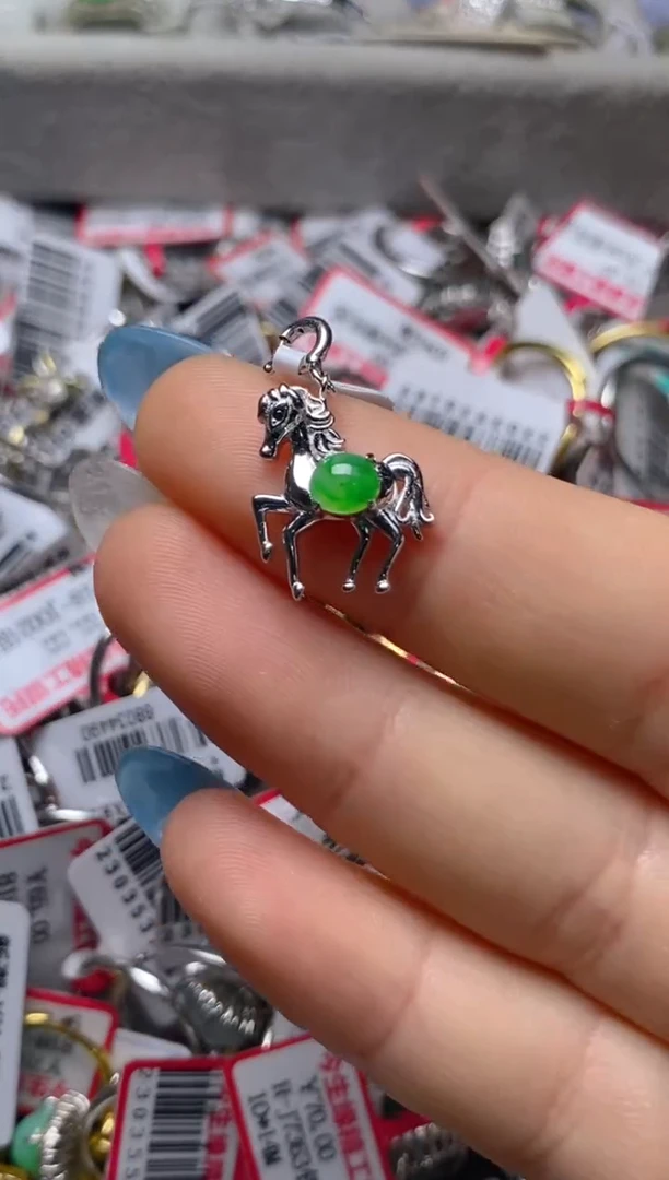 银S925镶嵌戒指翡翠百内无证书