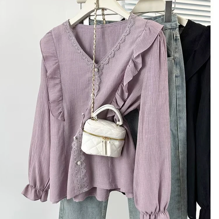 微胖妹妹大码2025春季新款喇叭袖蕾丝V领衬衫女打底衫荷叶边上衣