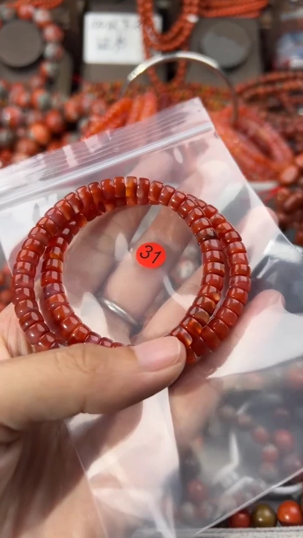 南红玛瑙手串未镶嵌7+