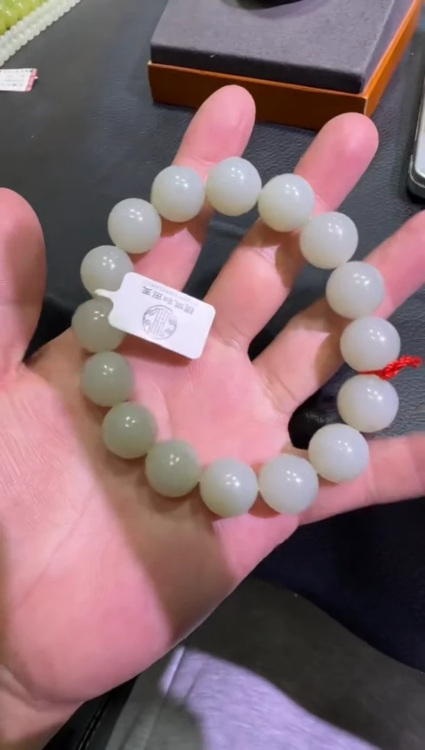 未镶嵌手串和田玉且末近况高清白手串（产地直发）