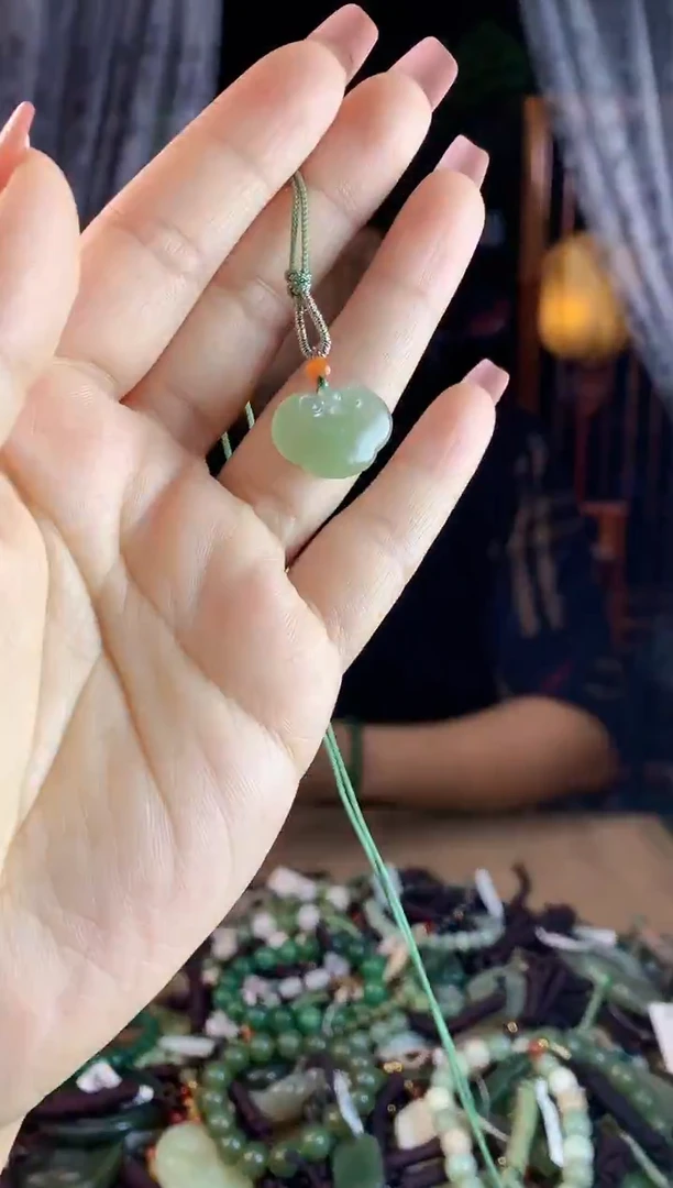 【闪购商品】和田玉挂件未镶嵌多样性发货拍一发一