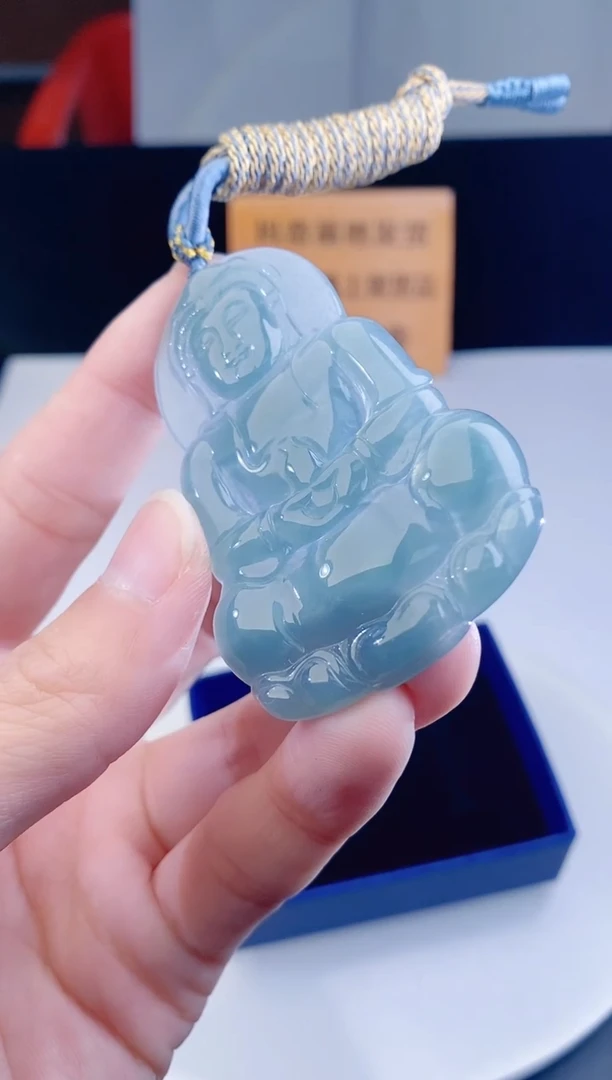 颈饰未镶嵌翡翠·