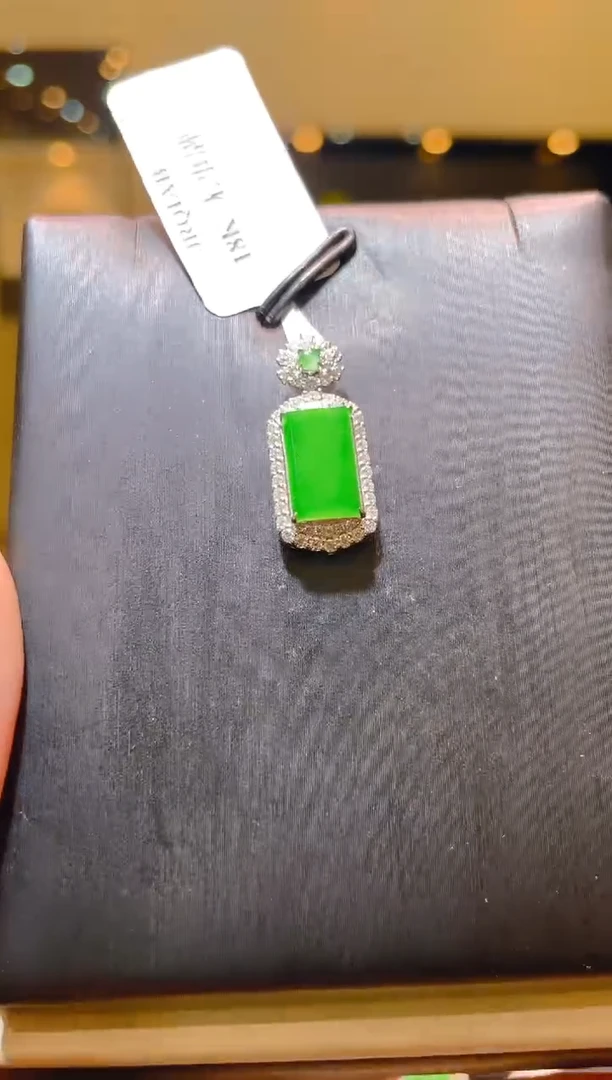 翡翠18K金镶嵌吊坠(不含链)A27