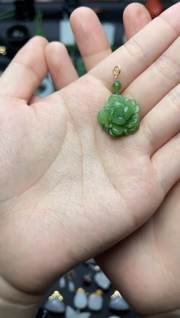 颈饰未镶嵌和田玉碧玉花花06