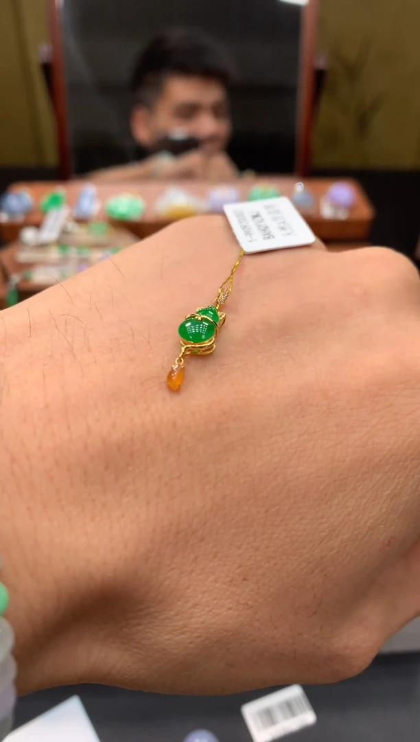 吊坠(不含链)18K金镶嵌翡翠葫芦小滴溜