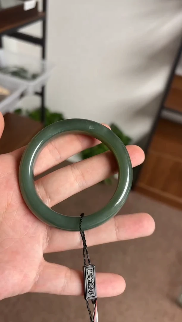 未镶嵌手镯和田玉(57MM)X-12需包容