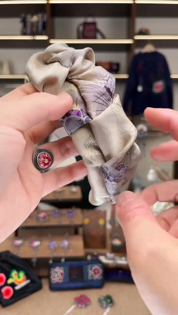 织绣A57黔东南苗族刺绣