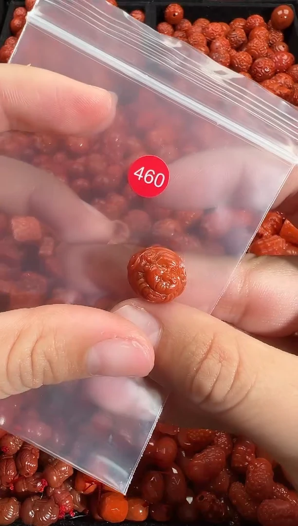 颈饰未镶嵌南红玛瑙1