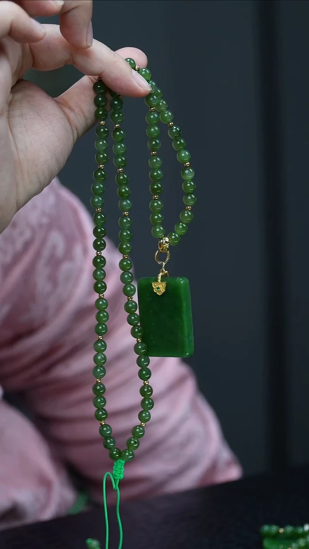 颈饰未镶嵌和田玉1