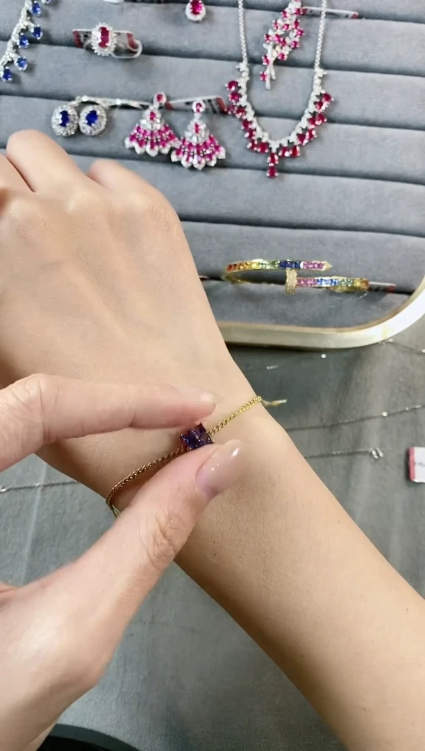 手链蓝宝石18K金镶嵌·
