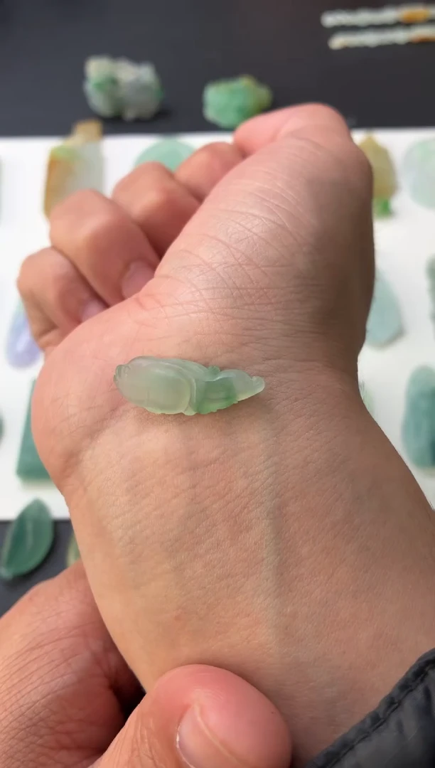 未镶嵌定制翡翠翡翠