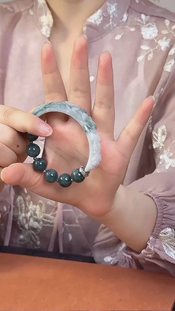 未镶嵌手镯翡翠翡翠半镯