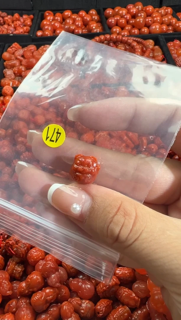 颈饰未镶嵌南红玛瑙1