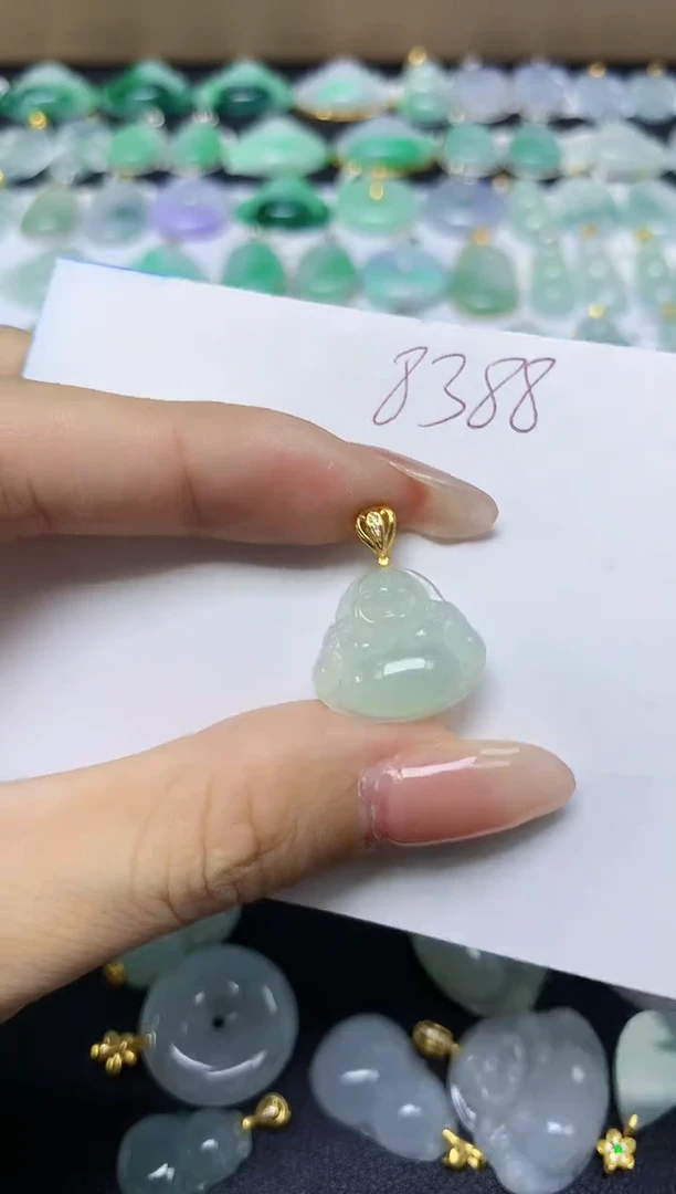 翡翠未镶嵌颈饰 天然缅甸翡翠A货