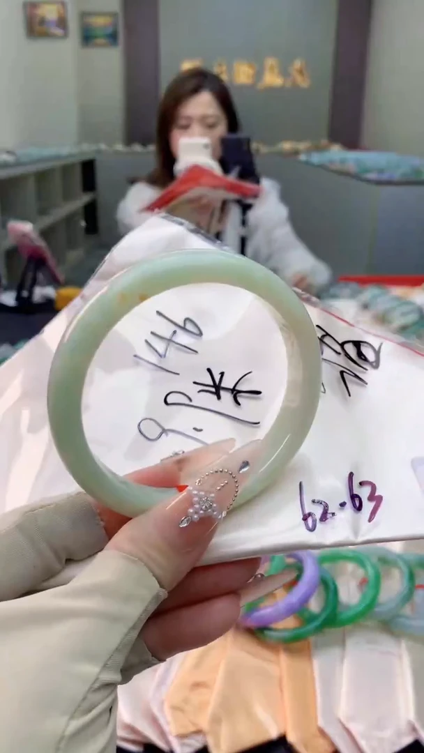 未镶嵌手镯翡翠猫*姐0769028632