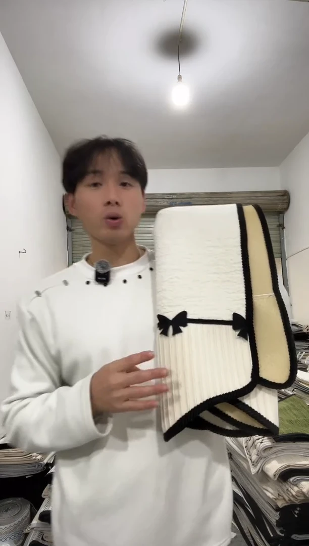 雪尼尔110*240白色蝶衣