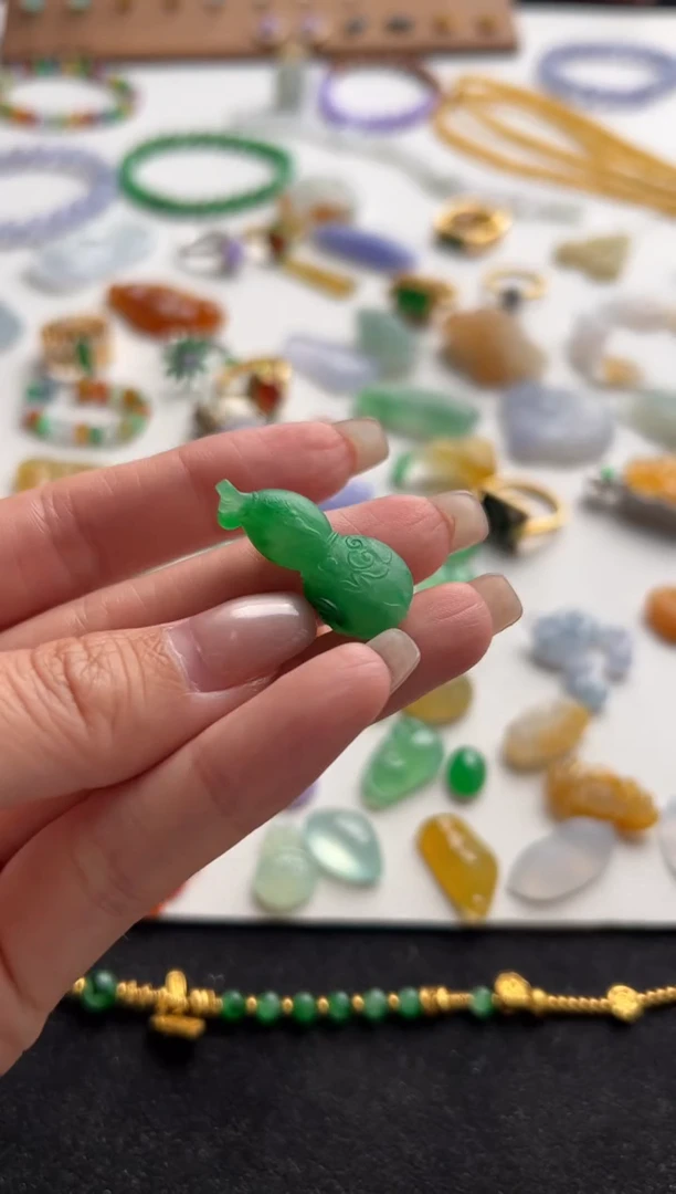 定制翡翠未镶嵌绿葫芦11500+575