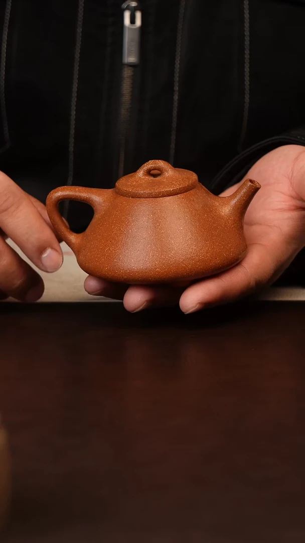 茶壶紫砂原矿紫砂桃花泥石瓢