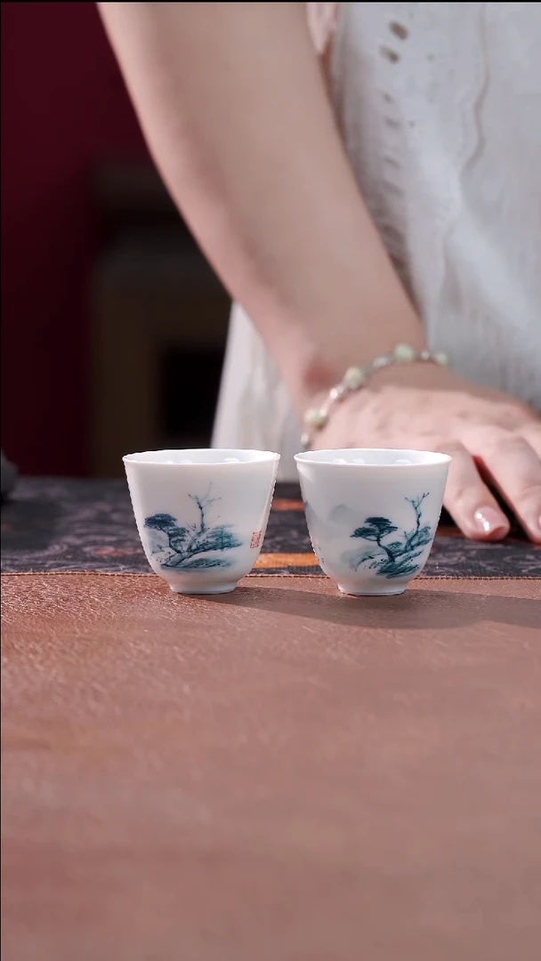 柴烧白瓷铃铛杯-山水一对