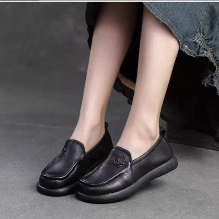 Q9101  新款舒适平底圆头百搭单鞋