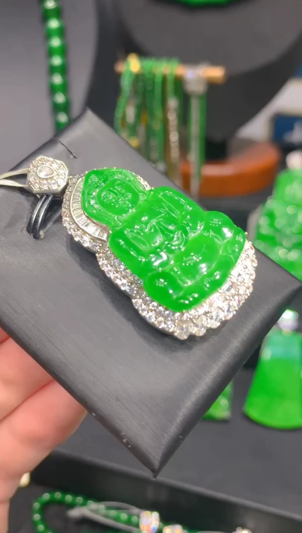 颈饰未镶嵌翡翠11一季