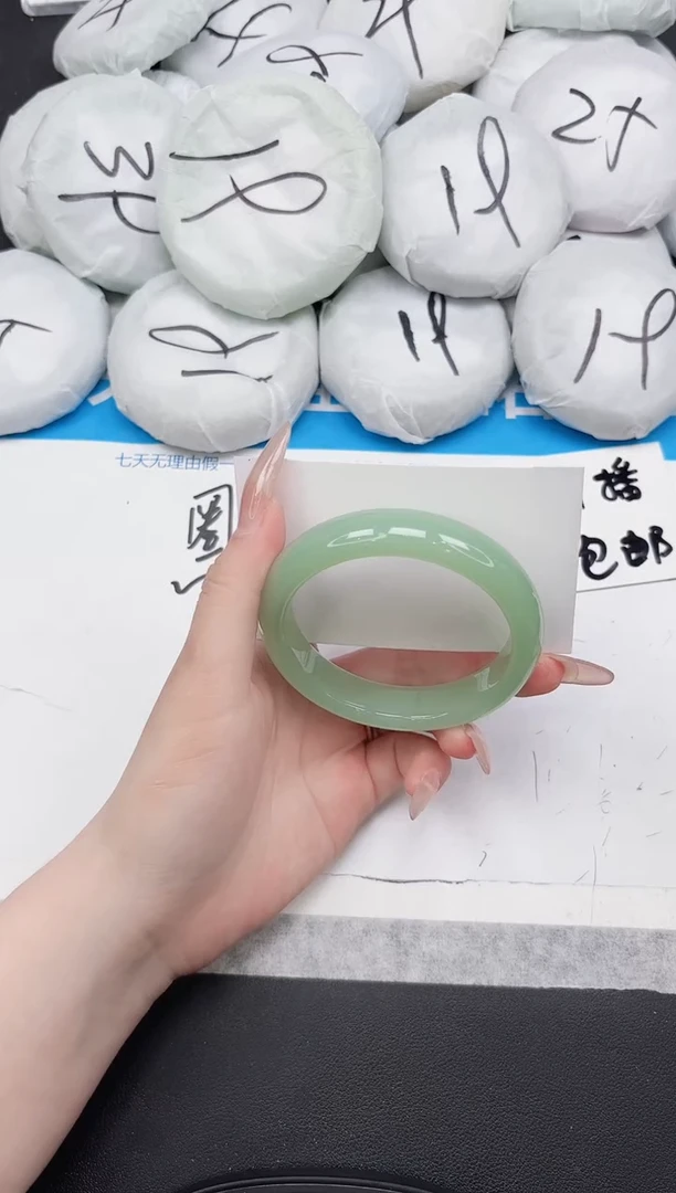 女款东凌手镯299-60