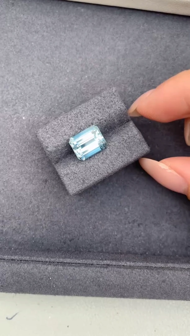 裸石海蓝宝石?**?3.5ct海蓝宝 FG