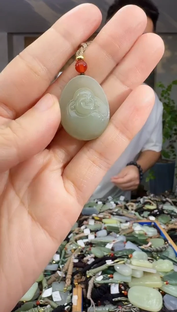 未镶嵌和田玉挂件拍一发一