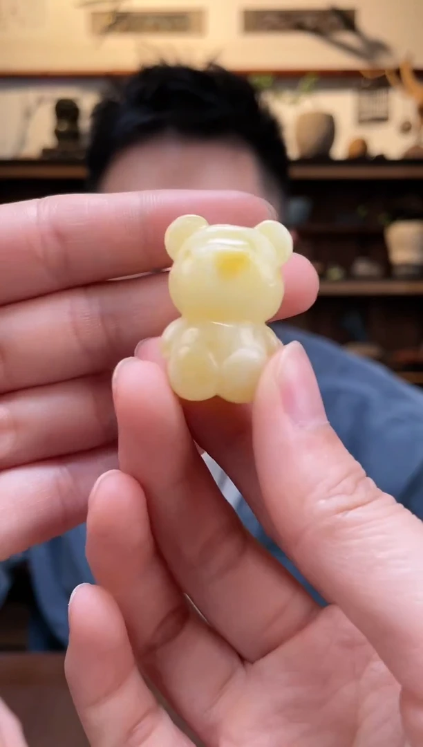 【闪购商品】蜜蜡裸石未镶嵌蜜蜡小熊吊坠SAF编绳