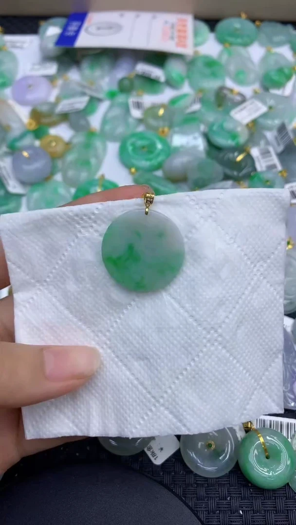 颈饰18K金镶嵌翡翠11111111