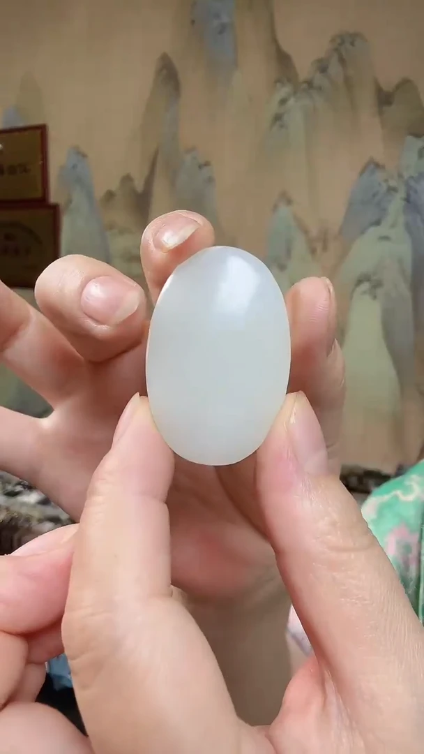 颈饰未镶嵌和田玉.