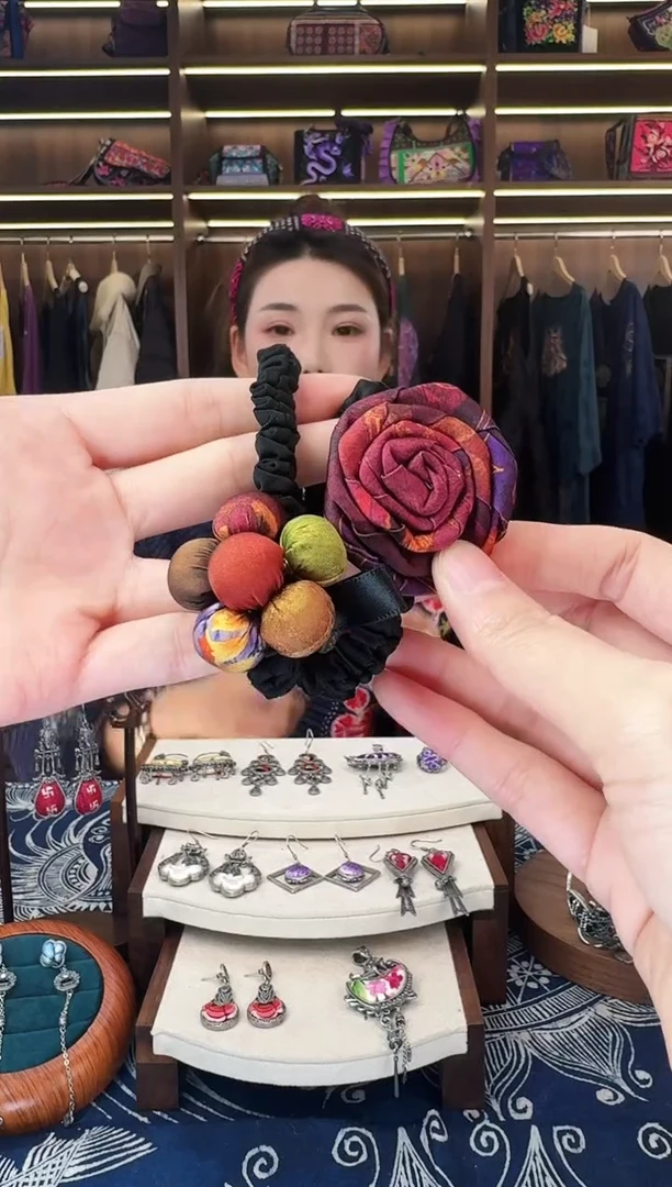 织绣535黔东南苗族刺绣