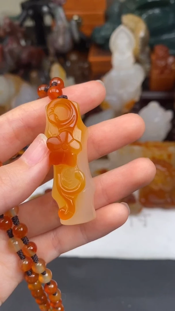 玛瑙/玉髓颈饰未镶嵌AA