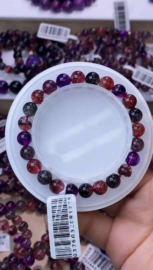 【闪购商品】水晶手链未镶嵌黑加仑超七7m+