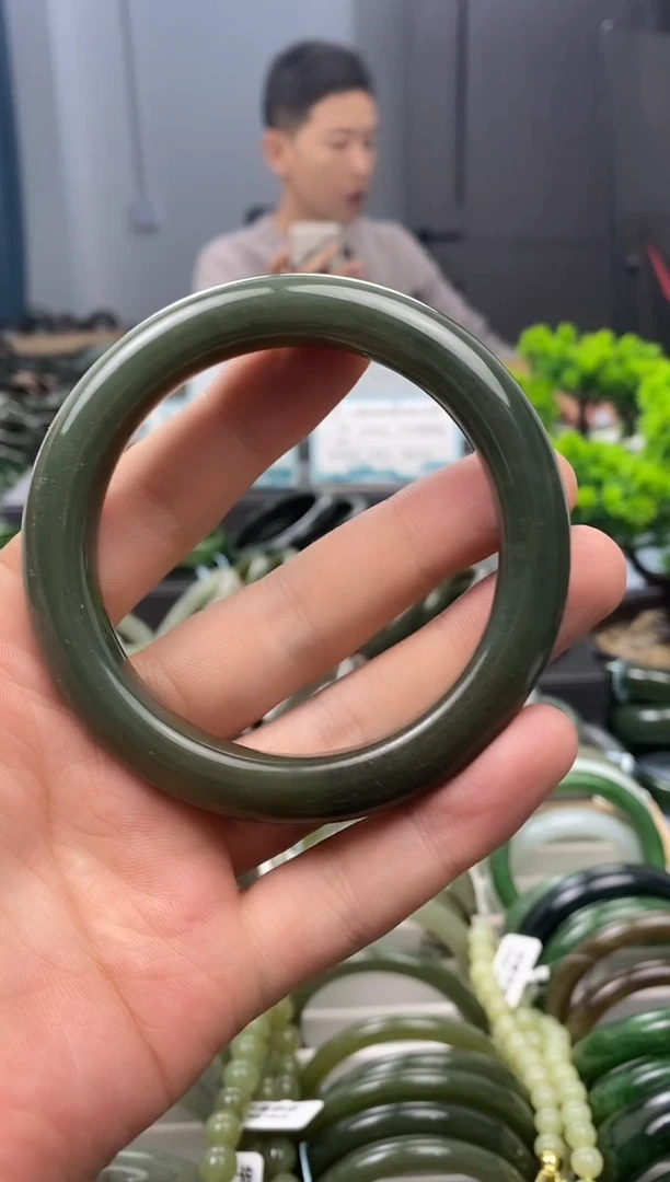未镶嵌手镯和田玉60.2