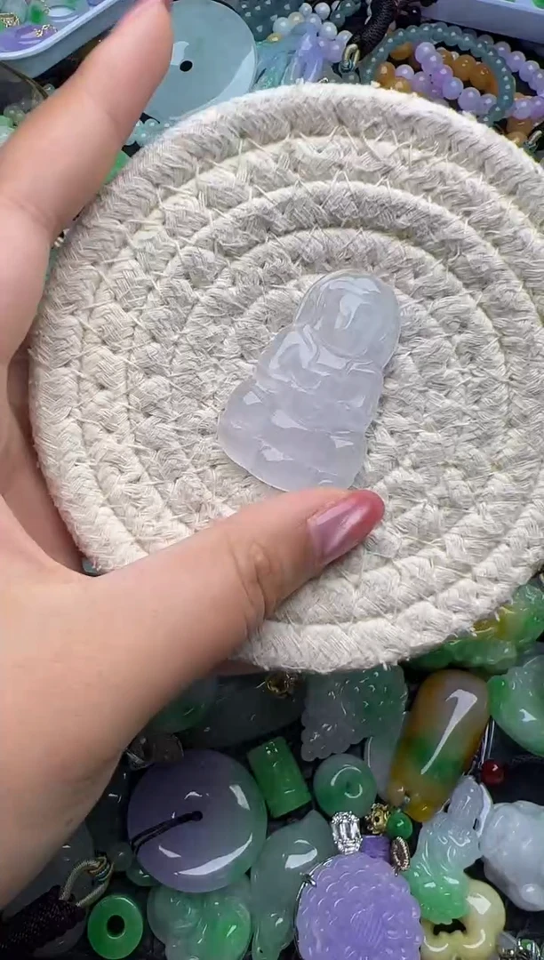 颈饰未镶嵌翡翠天然缅甸翡翠吊坠