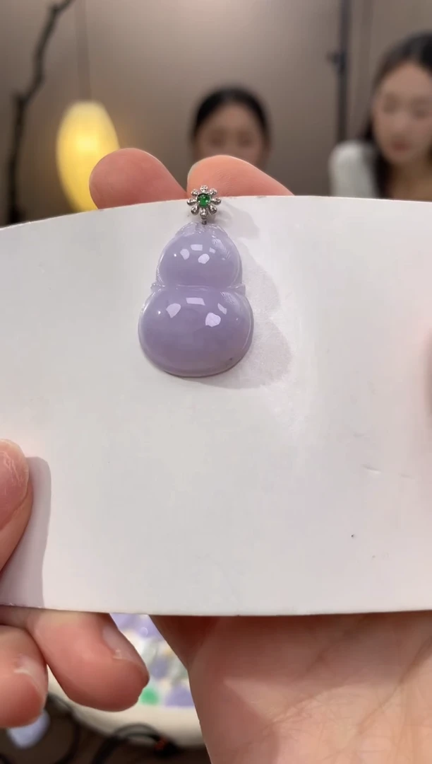 翡翠18K金镶嵌颈饰天然缅甸a货翡翠
