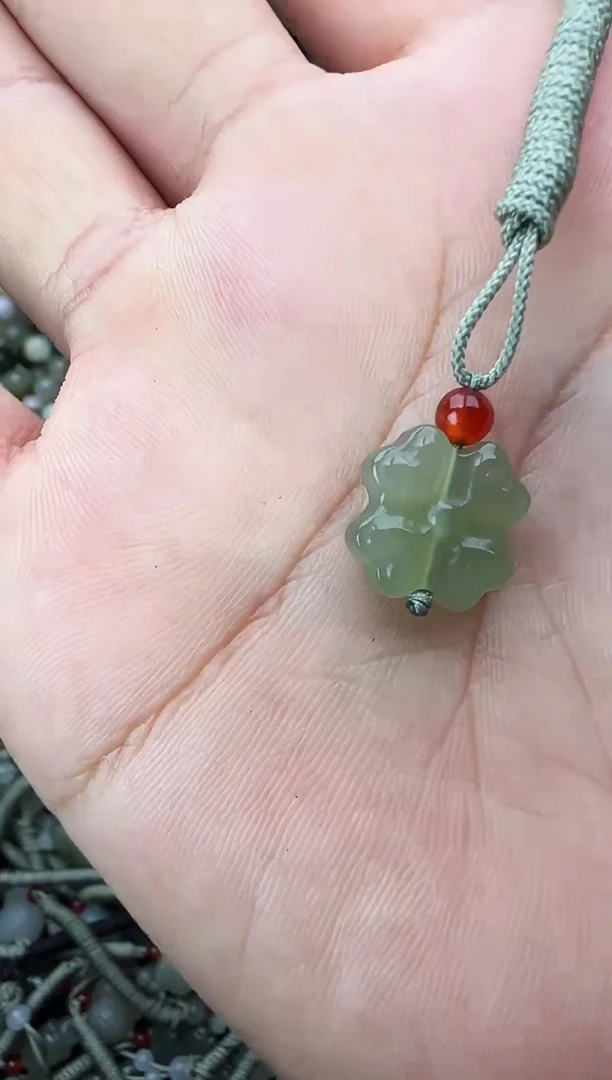 颈饰未镶嵌和田玉拍一发一