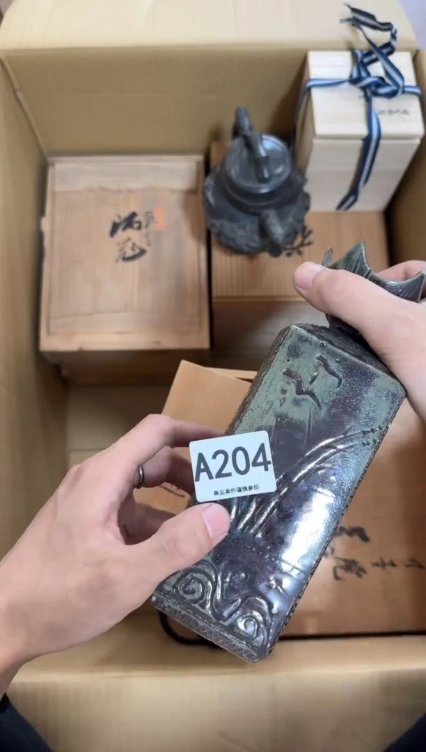瓷片z****️204 中古商品，谨慎购买