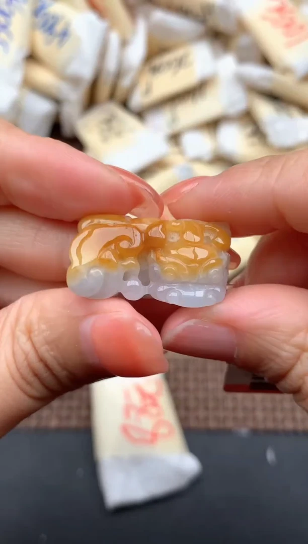 未镶嵌挂件翡翠一